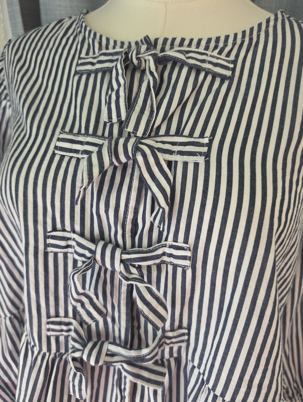 Striped Bow Top - Picture 2 of 5